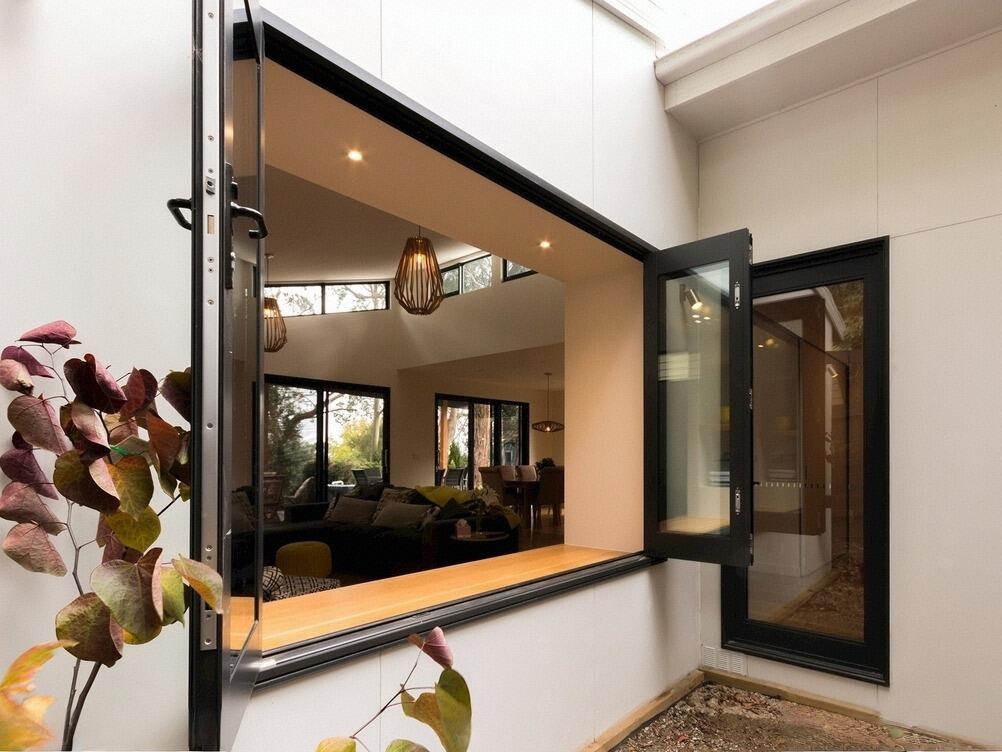 Aluminum Folding Window for Outdoor Pass-Through